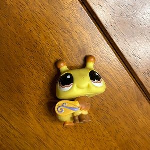 AUTHENTIC LPS Bee 2008